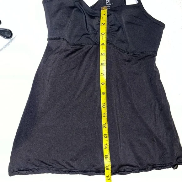 2/$15 GapFit women’s XS black athletic tank top - Picture 8 of 10